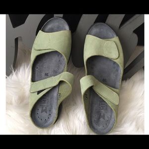Mephisto Sandals Avocado Suede 39